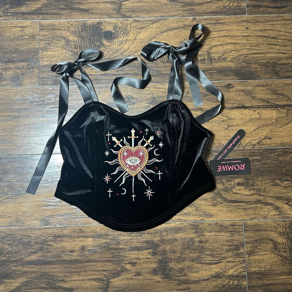 NWT Romwe Black Velvet Top 1XL Ribbon Straps Eye Heart Design Gothic Witchco - Picture 2 of 12